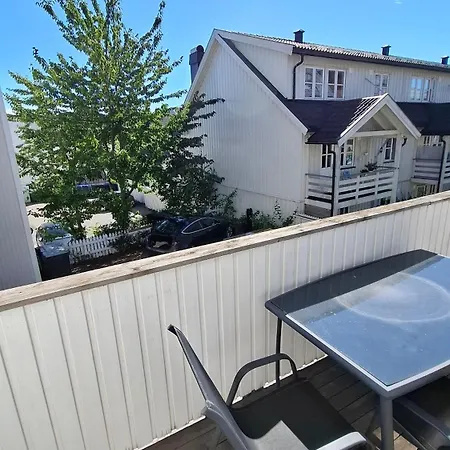 Downtown With Balcony Apartmán *
